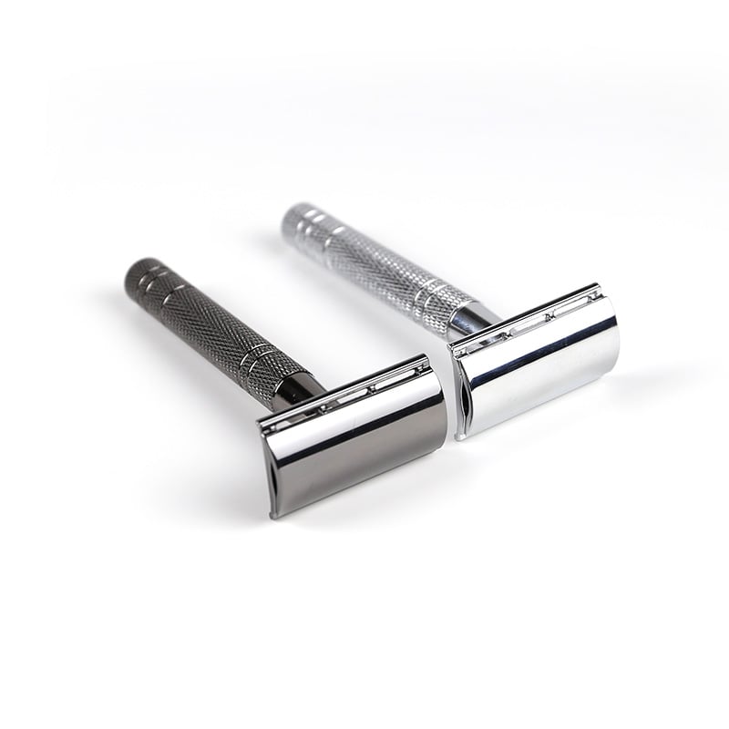 a safey razor made of metal material